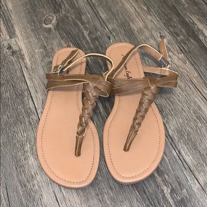 American Eagle braided sandal